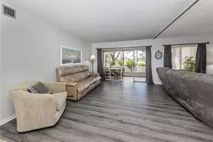 437 Cerromar Ln, Venice, FL 34293 - Photo 4