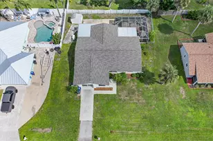 4221 Triton Rd, Venice, FL 34293 - Photo 4