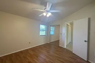 5439 Kenwood Dr, North Port, FL 34287 - Photo 12