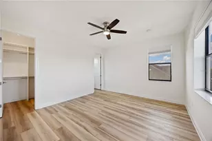 8969 Bernini Pl, Sarasota, FL 34240 - Photo 34