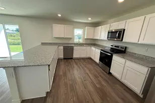 13453 Kitchener Ave, Port Charlotte, FL 33981 - Photo 6