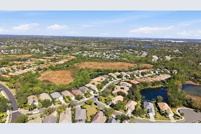 7478 Edenmore Street, Lakewood Ranch, FL 34202 - Photo 8