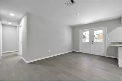 20409 Emerald Avenue, Port Charlotte, FL 33952 - Photo 10