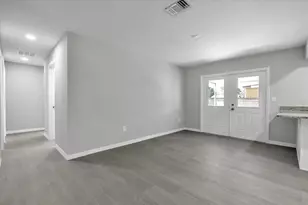 20409 Emerald Ave, Port Charlotte, FL 33952 - Photo 10