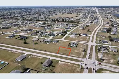 2304 Santa Barbara Boulevard N, Cape Coral, FL 33993 - Photo 4