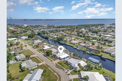1661 Swan Terrace, North Fort Myers, FL 33903 - Photo 2
