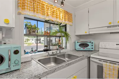 1000 Kings Highway #60, Port Charlotte, FL 33980 - Photo 6