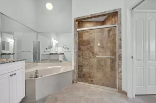 12221 SW Kingsway Cir, Lake Suzy, FL 34269 - Photo 30