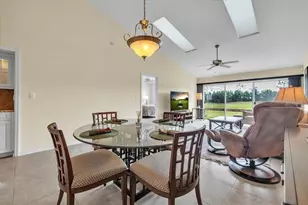 12221 SW Kingsway Cir, Lake Suzy, FL 34269 - Photo 12