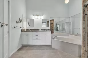 12221 SW Kingsway Cir, Lake Suzy, FL 34269 - Photo 28