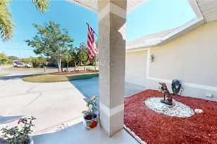115 Dunn Dr NE, Port Charlotte, FL 33952 - Photo 2