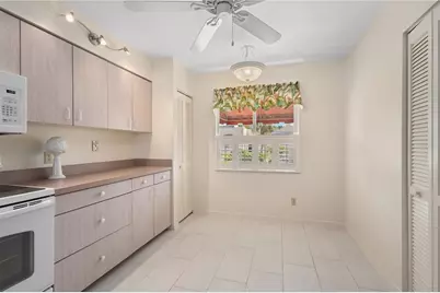 6101 34th Street W #33G, Bradenton, FL 34210 - Photo 10