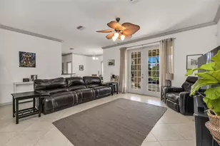 13361 SW Pembroke Cir N, Lake Suzy, FL 34269 - Photo 12