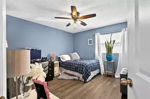 7223 Cloister Dr, Sarasota, FL 34231 - Photo 18