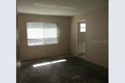 5571 Riverbluff Circle #V1, Sarasota, FL 34231 - Photo 10