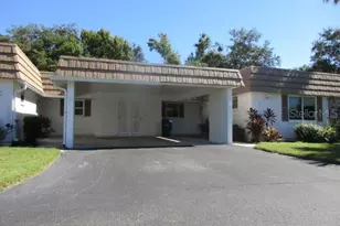 5571 Riverbluff Cir, Sarasota, FL 34231 - Photo 2
