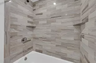 5584 Buring Ct, Fort Myers, FL 33919 - Photo 22