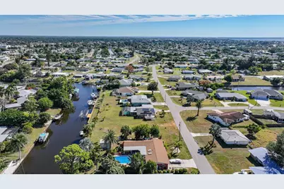 134 Easton Drive NW, Port Charlotte, FL 33952 - Photo 10