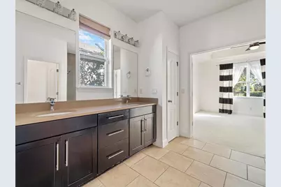 805 Molly, Sarasota, FL 34232 - Photo 16