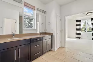 805 Molly, Sarasota, FL 34232 - Photo 16