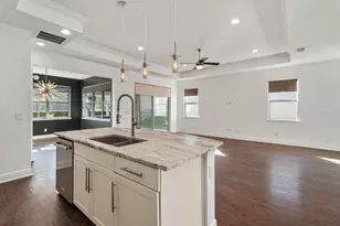 805 Molly, Sarasota, FL 34232 - Photo 8