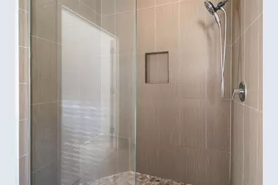 805 Molly, Sarasota, FL 34232 - Photo 18