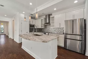 805 Molly, Sarasota, FL 34232 - Photo 10