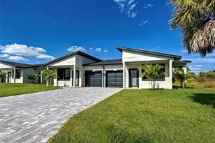 11240-42 Kimberly Ave, Englewood, FL 34224 - Photo 2