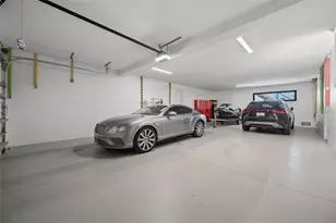 36 Dolphin Dr, Treasure Island, FL 33706 - Photo 48