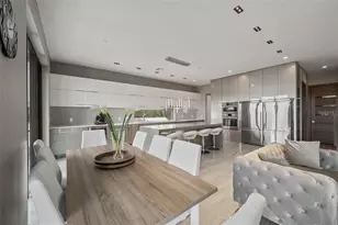 36 Dolphin Dr, Treasure Island, FL 33706 - Photo 14