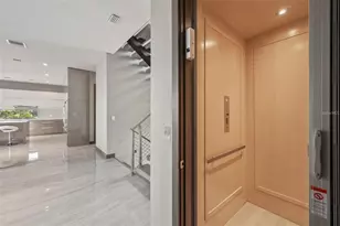 36 Dolphin Dr, Treasure Island, FL 33706 - Photo 20