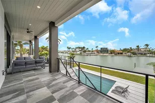 36 Dolphin Dr, Treasure Island, FL 33706 - Photo 16