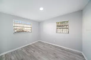 10714 N Central Ave, Tampa, FL 33612 - Photo 22