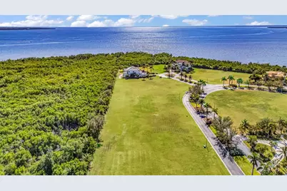 4661 Grassy Point Boulevard, Port Charlotte, FL 33952 - Photo 18