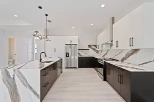 774 Rotonda Cir, Rotonda West, FL 33947 - Photo 8