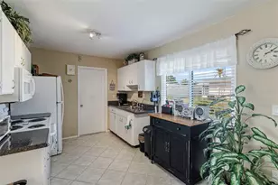 8250 Pickwick Rd, North Port, FL 34287 - Photo 10