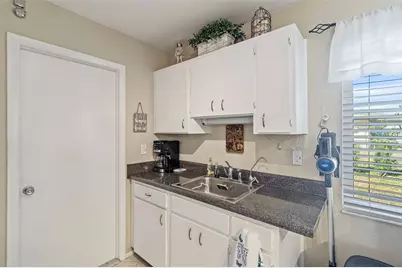 8250 Pickwick Road, North Port, FL 34287 - Photo 12