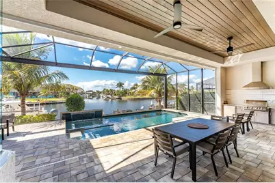 698 Monaco Drive, Punta Gorda, FL 33950 - Photo 4