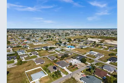 121 NE 11th Terrace, Cape Coral, FL 33909 - Photo 34