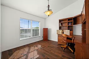 121 NE 11th Terrace, Cape Coral, FL 33909 - Photo 6