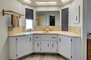 2100 Kings Hwy, Port Charlotte, FL 33980 - Photo 18