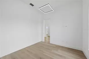 15360 Hennipen Cir, Port Charlotte, FL 33981 - Photo 8