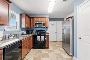 22425 Esplanade Ave, Port Charlotte, FL 33954 - Photo 12