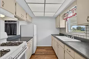 2207 Croton Ct, Lehigh Acres, FL 33936 - Photo 12