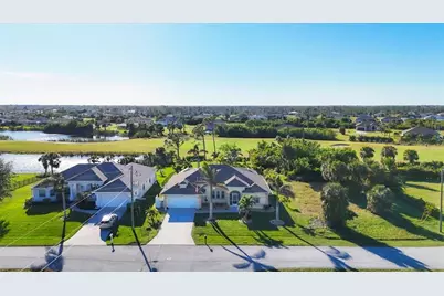 40 Tee View Court, Rotonda West, FL 33947 - Photo 4