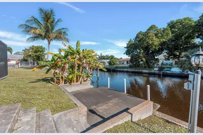 1366 Sunrise Drive, North Fort Myers, FL 33917 - Photo 4