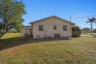 2835 Wisteria Pl, Punta Gorda, FL 33950 - Photo 22