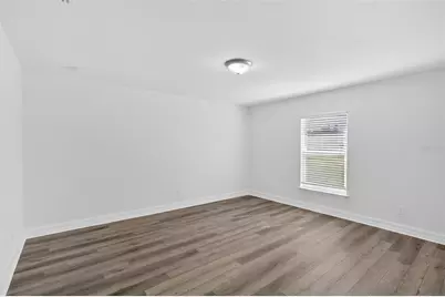 1021 SW 9th Avenue, Cape Coral, FL 33991 - Photo 4