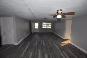 7300 Embassy Blvd, Port Richey, FL 34668 - Photo 22