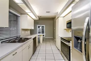 6215 65th Pl E, Palmetto, FL 34221 - Photo 6